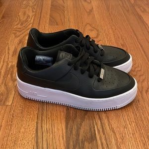 Womens Nike Air Force 1 low black white size 7.5
